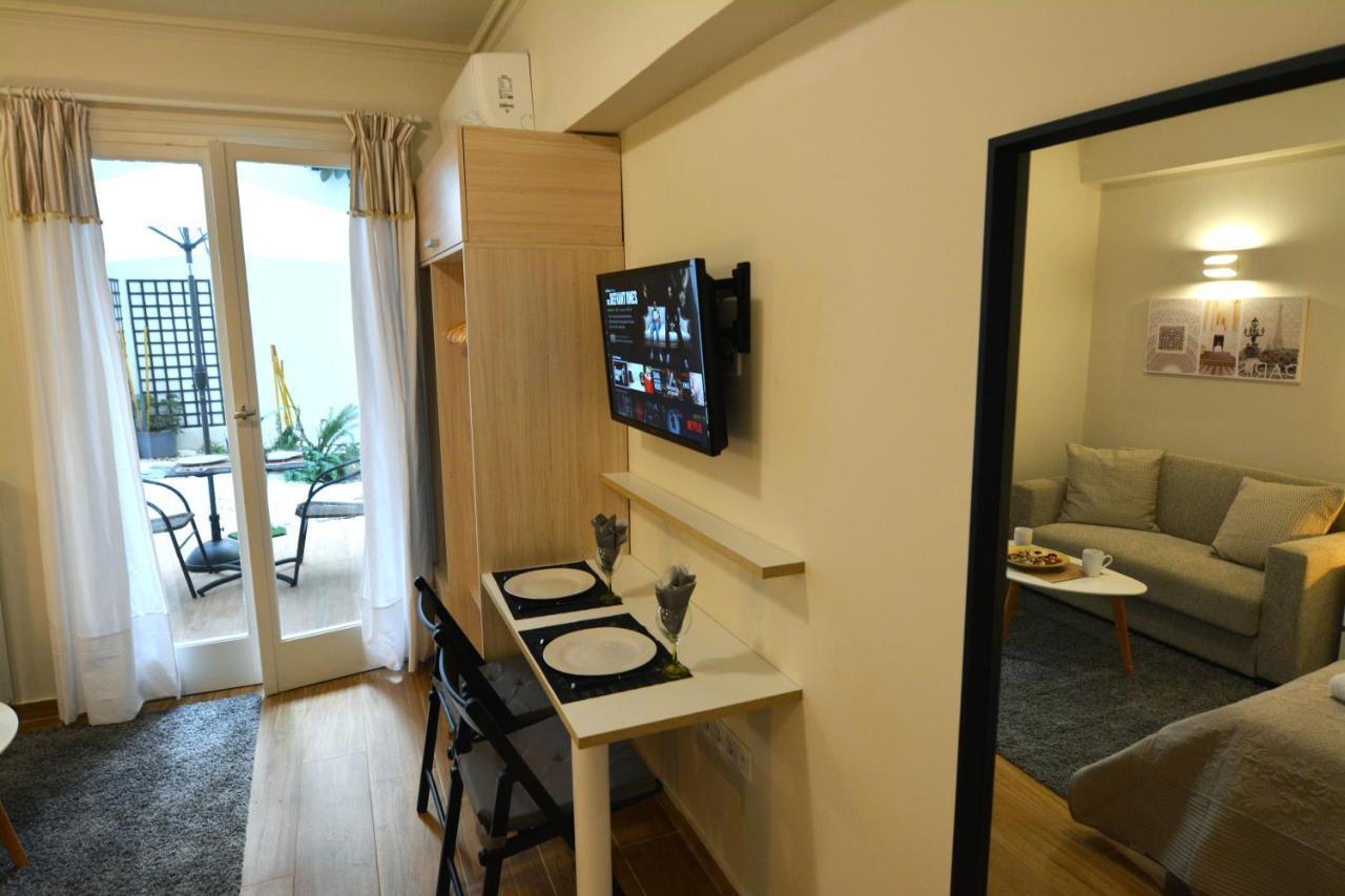 אתונה Studio Posh With Garden In Kolonaki מראה חיצוני תמונה